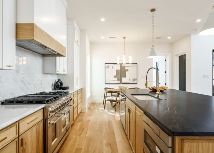 16-web-or-mls-2023-euclid-ave